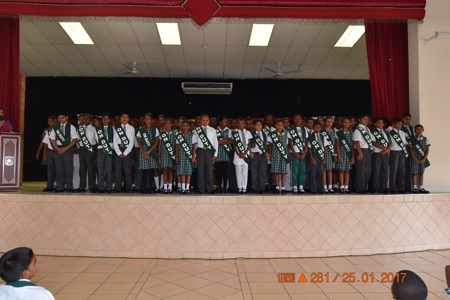 litter-prefects-and-student-leader-inductions